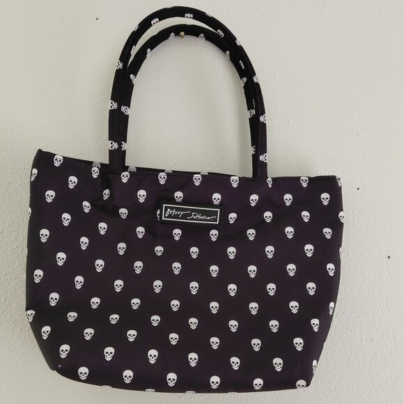 Betsy Johnson Skulls Insulated Lunch Tote Bag - Picture 1 of 5